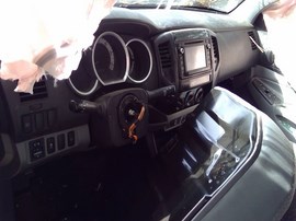 2015 TOYOTA TACOMA, GRAY, CREW CAB, 4.0L, AT. 4WD.  Z25243